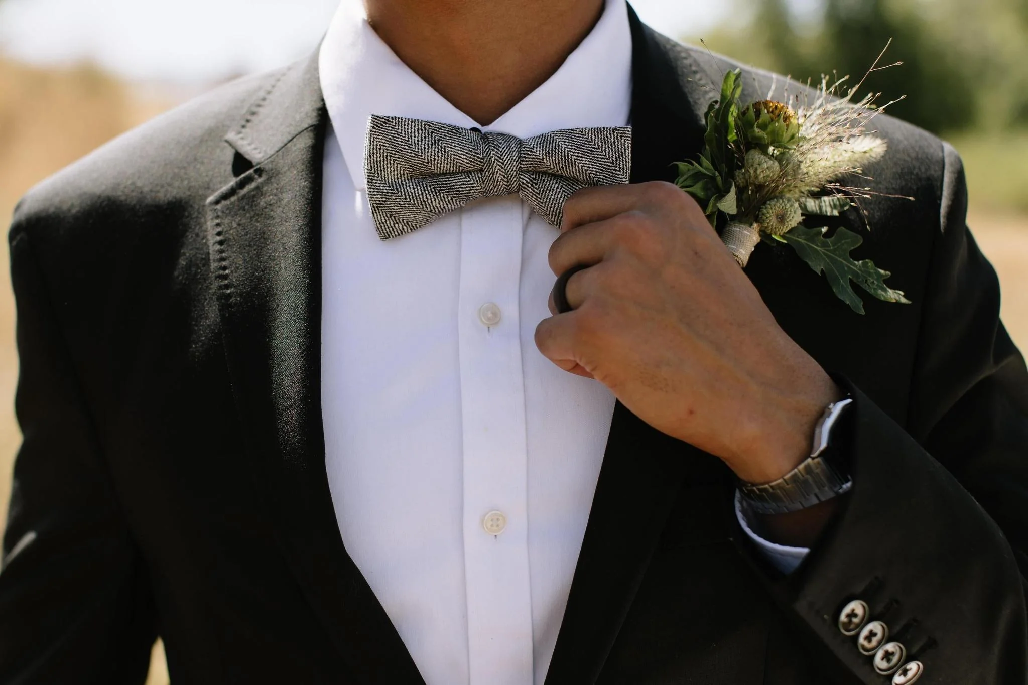 Ebony Tweed Men's Pre-tied Bow Tie - Image 5