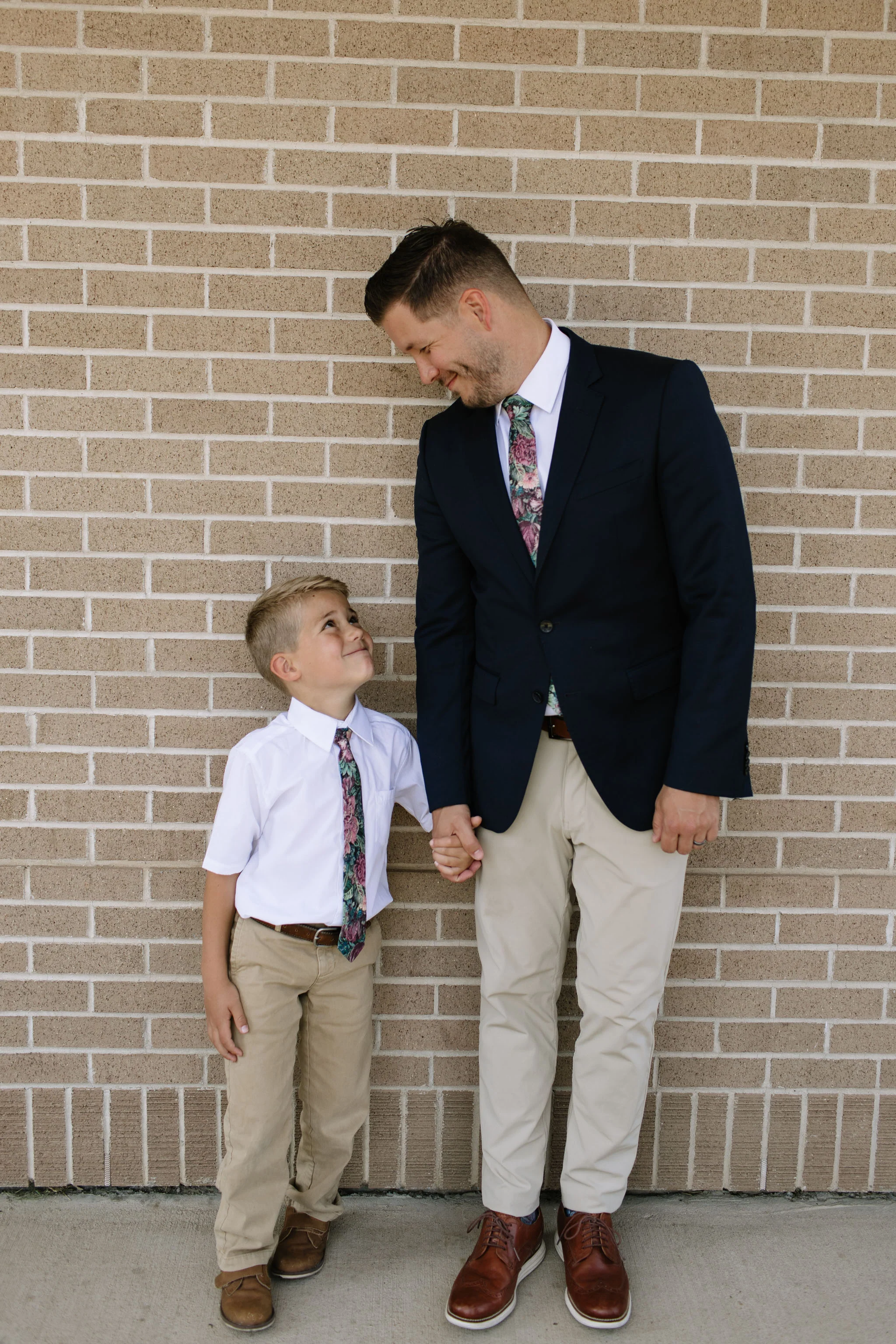 Foyer Floral Boys Tie - Image 5