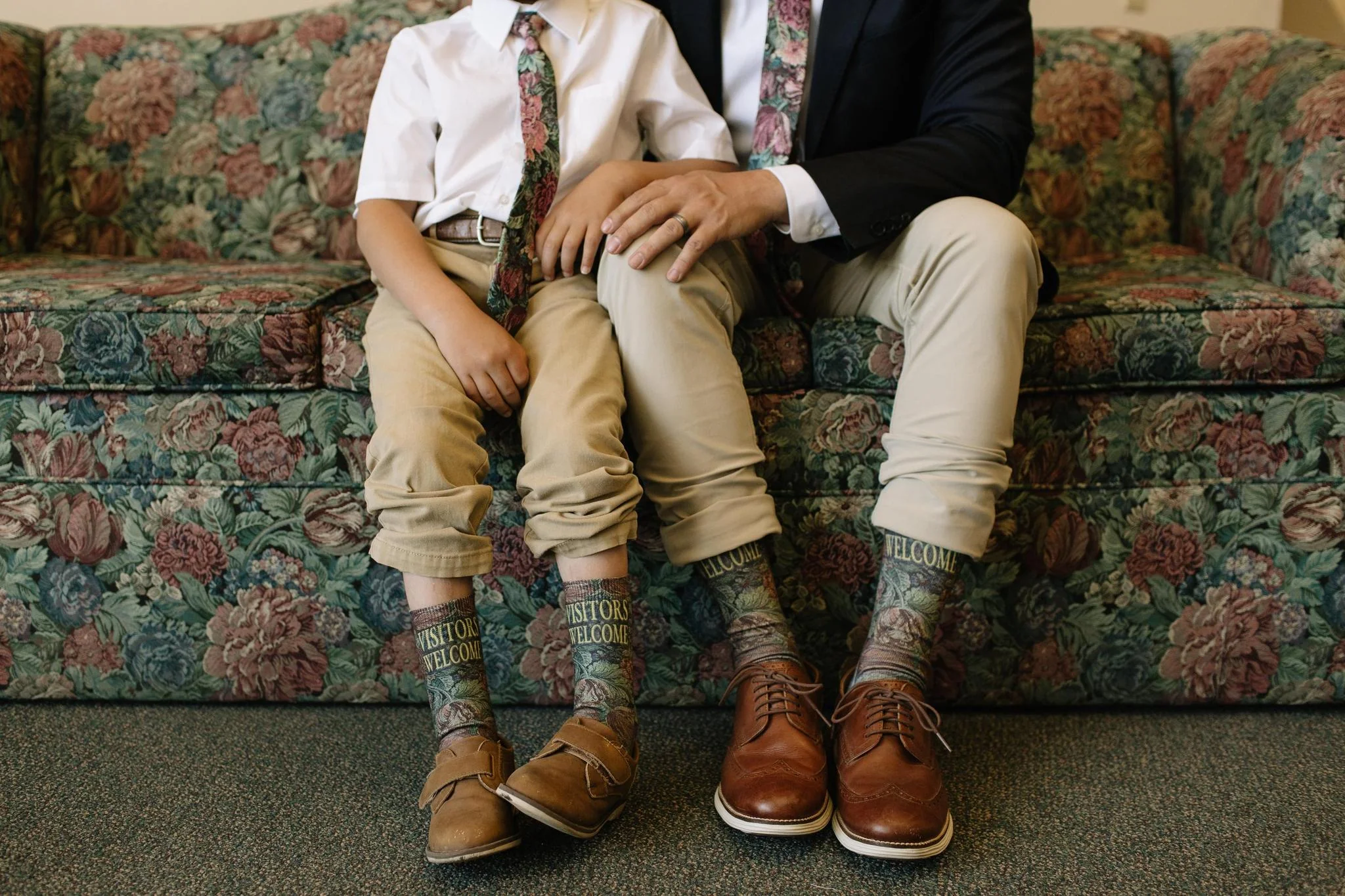 Foyer Floral Men's Tie - Image 2
