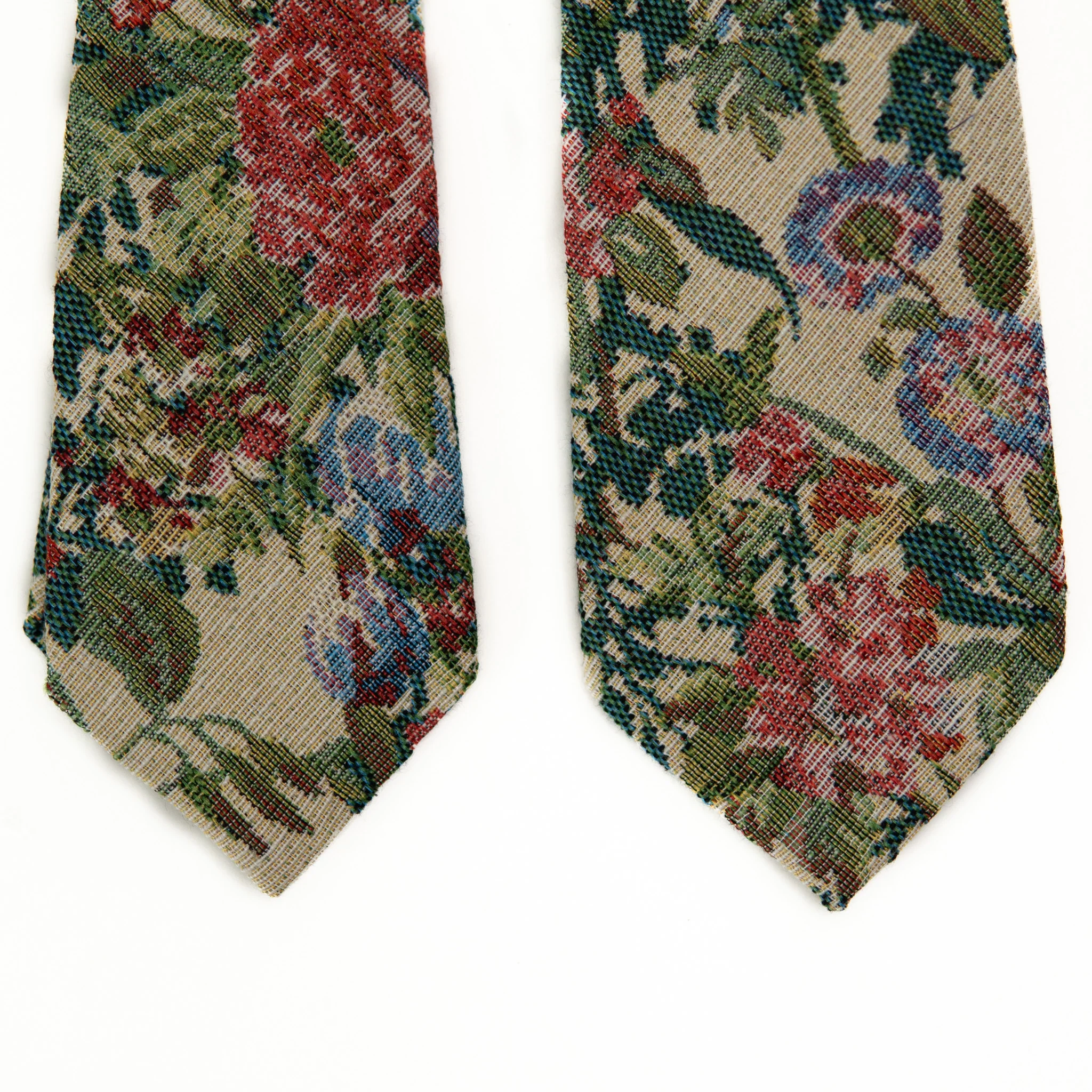 Gran's House Men's Tie - Image 5