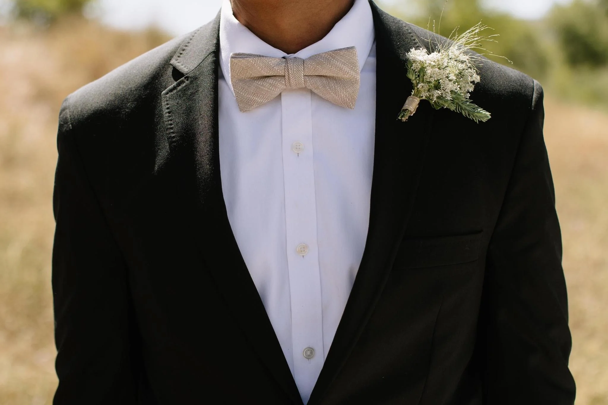 Parchment Tweed Men's Pre-tied Bow Tie - Image 2