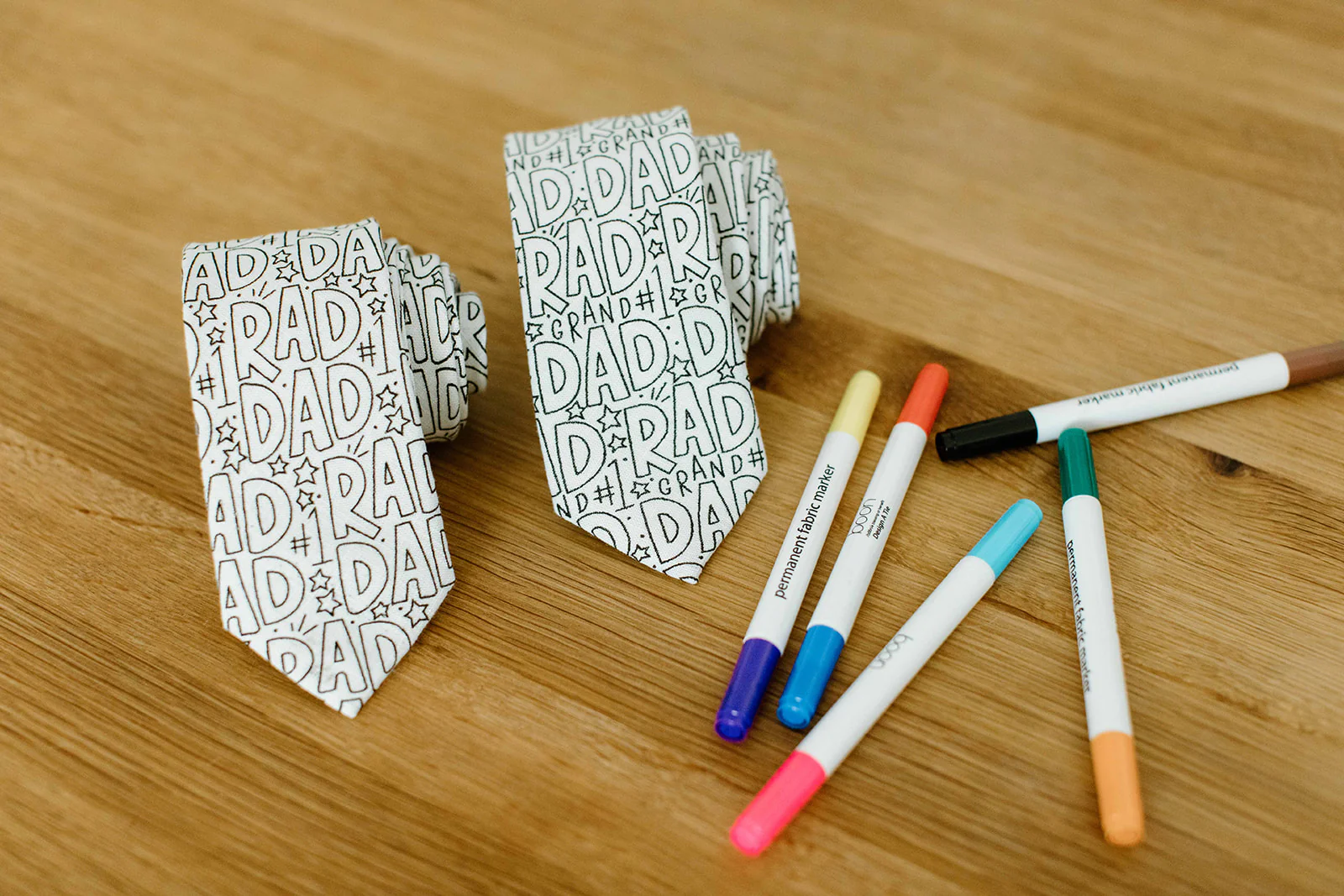 Rad Dad Coloring Tie  *markers sold separately - Image 5