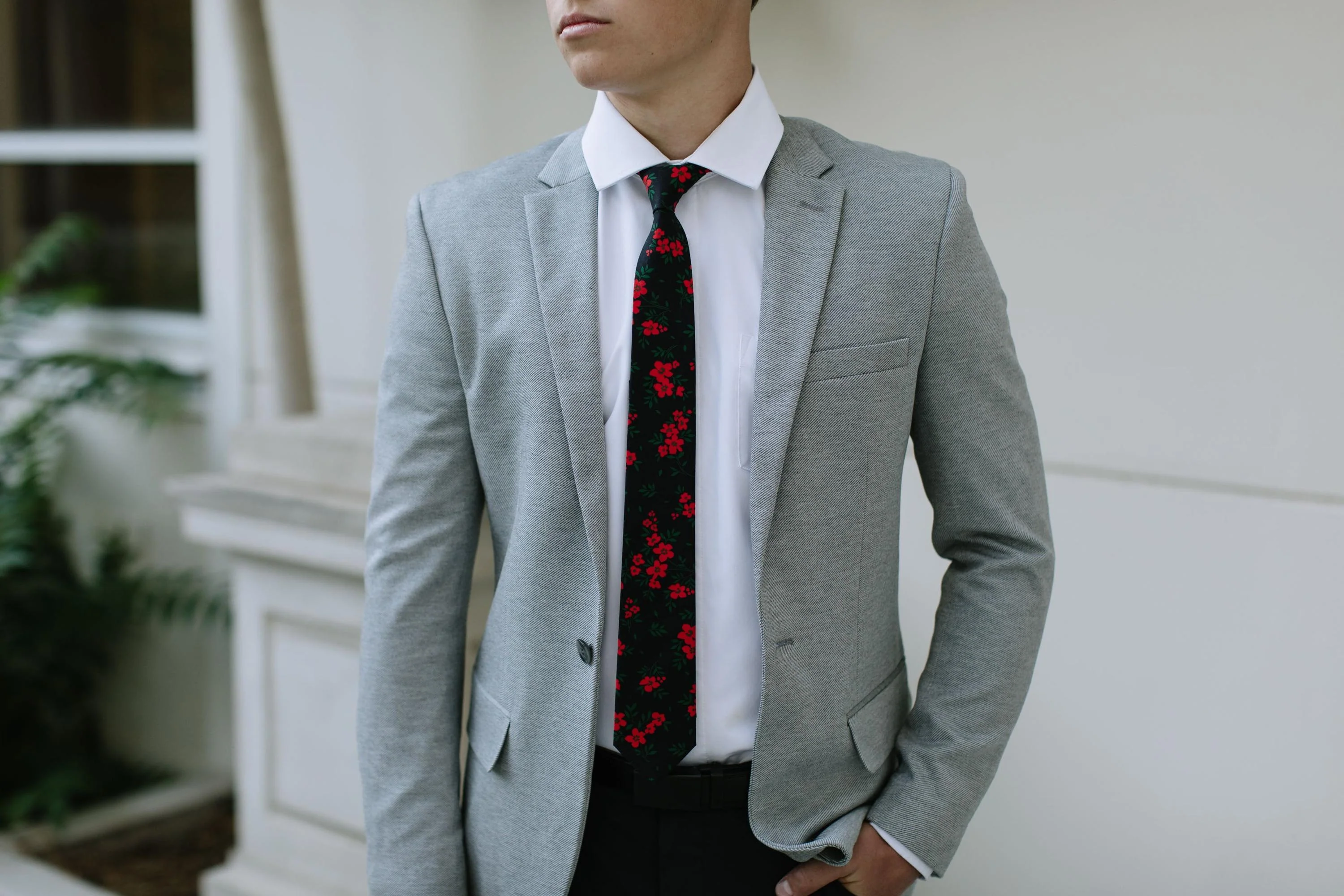 Red Hot Floral Mens Tie - Image 14