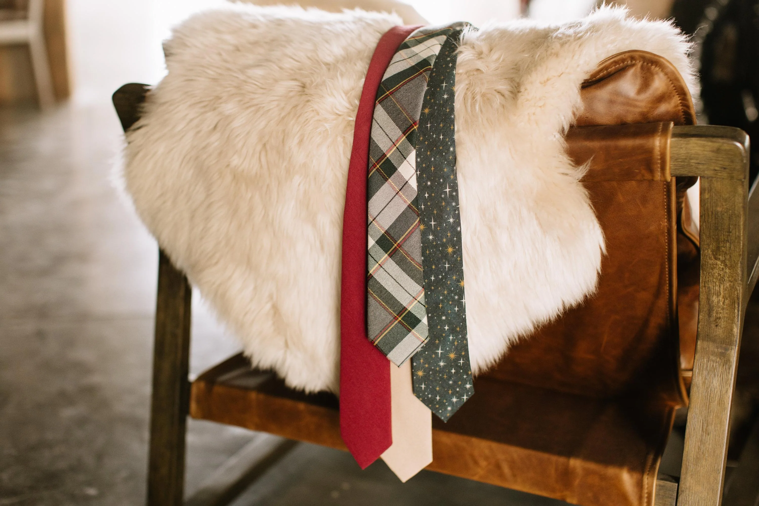 Spruce Plaid - Men's Pre-tied Bow Tie - Image 4
